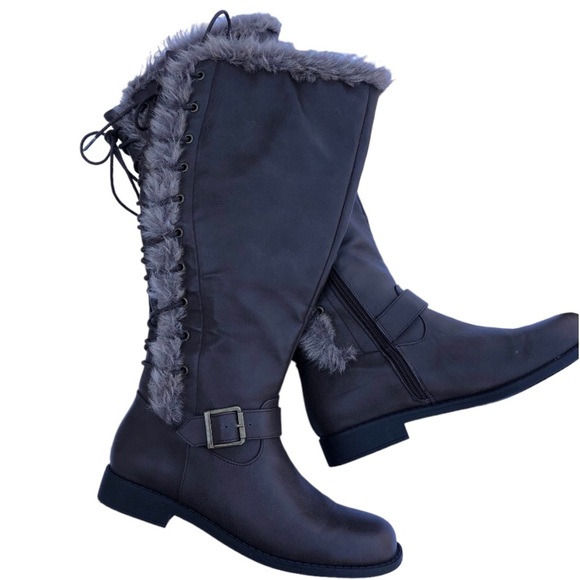 NWOB Lace up faux fur WIDE calf boot 9 - Picture 1 of 8